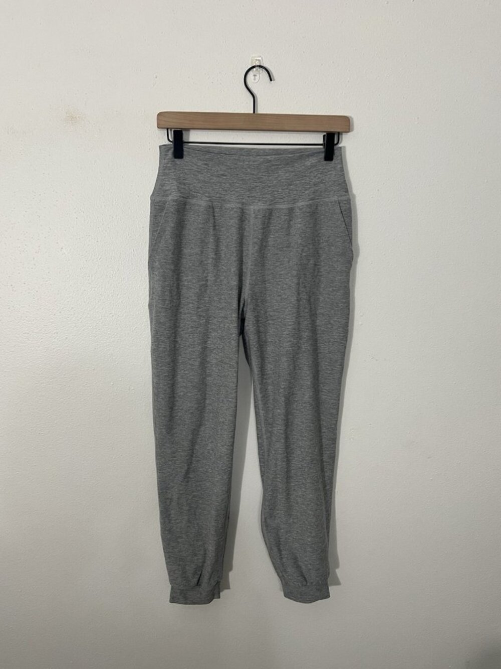 Beyond Yoga Spacedye Midi Jogger Gray High Rise Pants Size Medium
